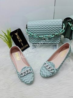 	 Wholesale Chain Detailed Shoe and Bag Set